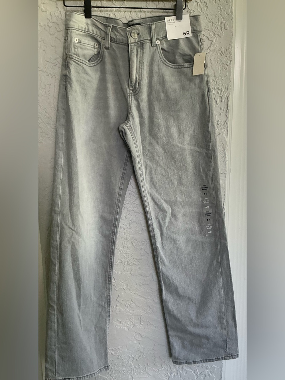 Aeropostale Gray Low Rise Baggy Jeans (NWT)